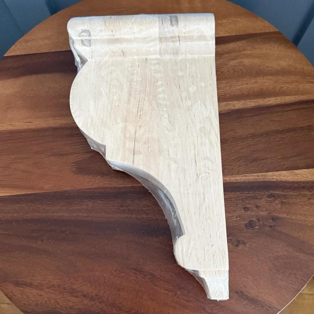 Hardwood Resources DuBois Ogee‎ Scroll Corbel 12